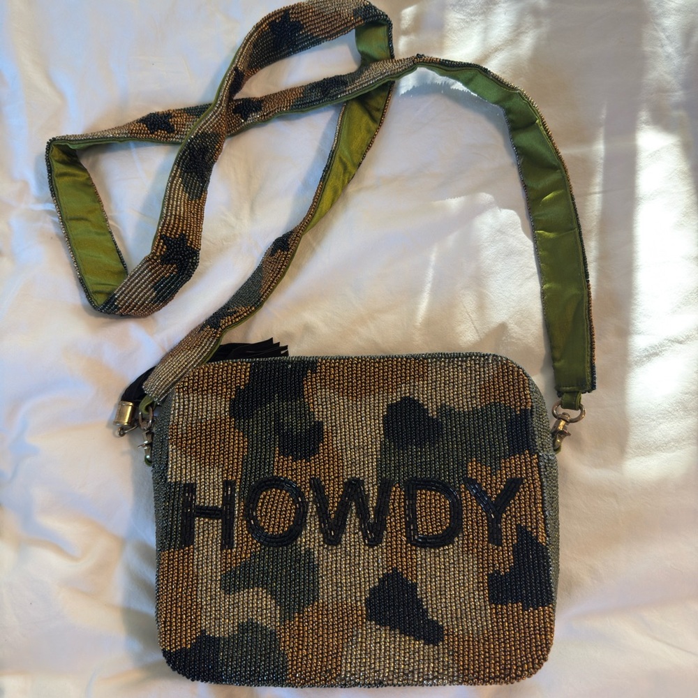 Camo Beaded 'Howdy' Crossbody Bag